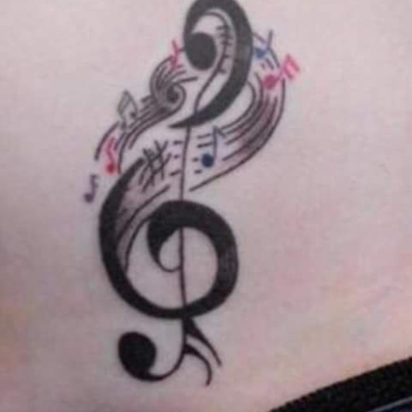 Tatuajes (2) episode artwork
