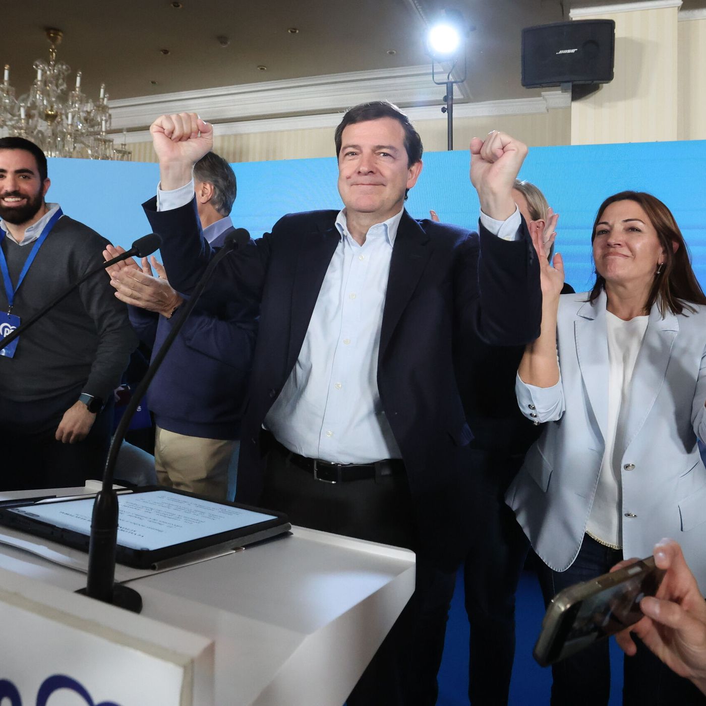 Editorial Luis Herrero: Mañueco gana las elecciones en Castilla y León, aunque necesita a Vox para gobernar