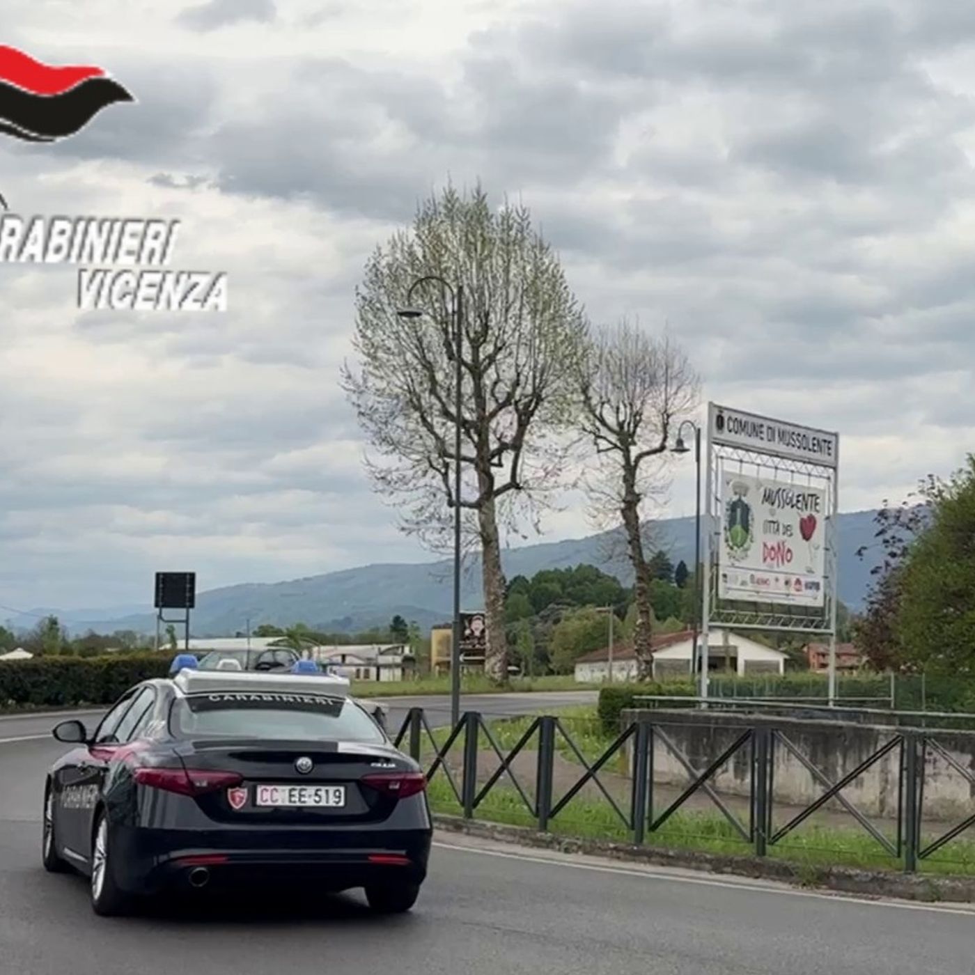 Truffa del finto carabiniere ai danni di madre e figlia, poi l’incidente: arrestata 23enne episode artwork