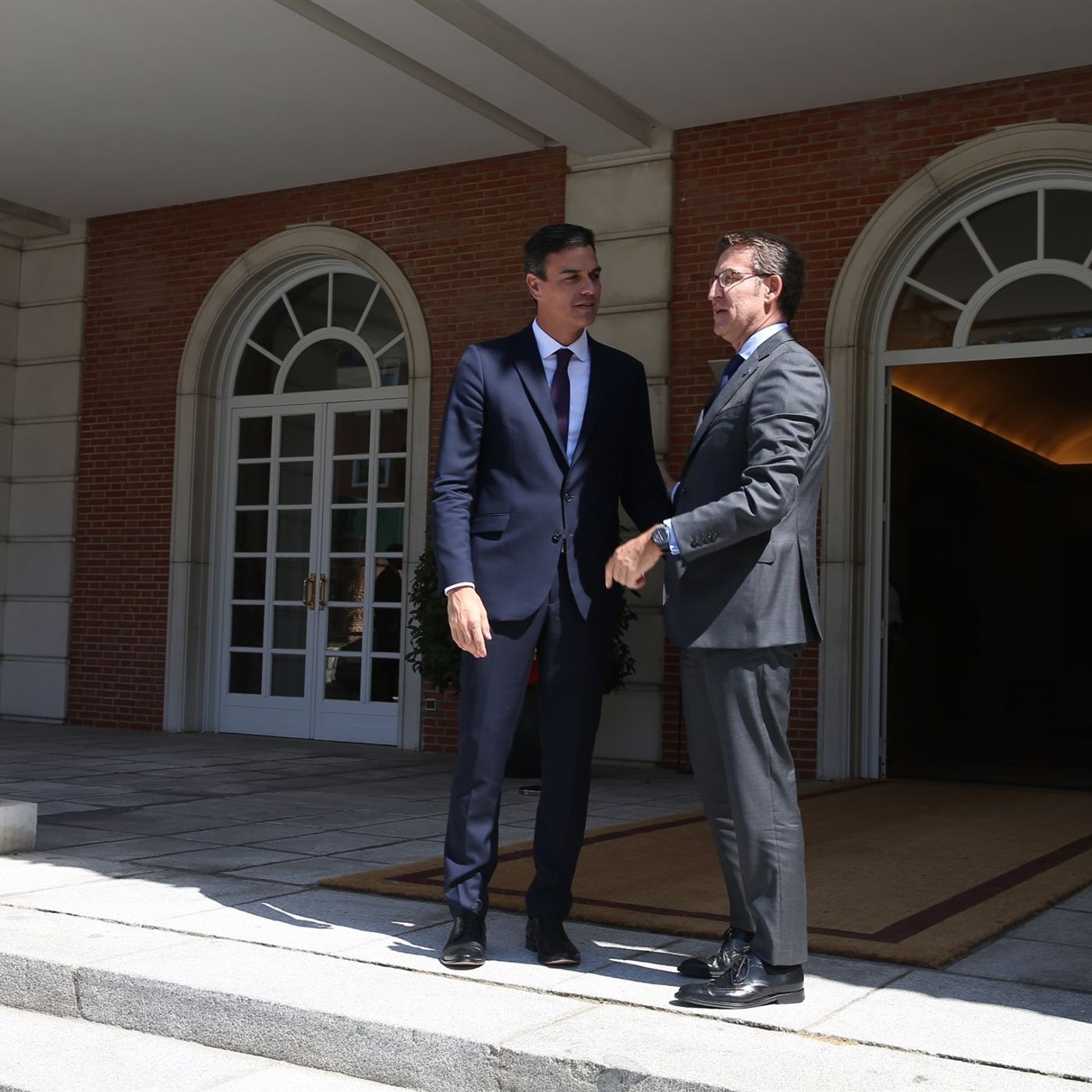 Noticias La Trinchera. La reunión Feijóo-Sánchez atasca el pacto en Extremadura