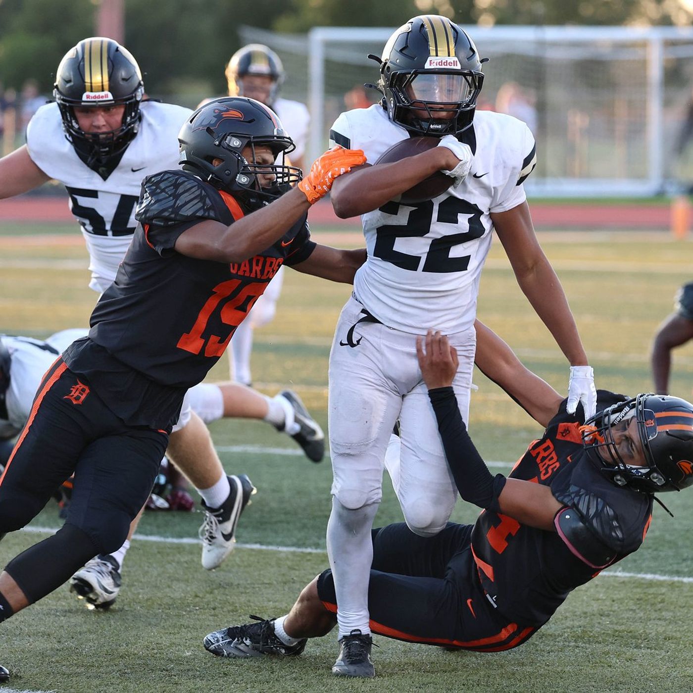 Dylan Curtis’ 32 carries, 193 yards, 3 TDs leads Sycamore to another close win over rival DeKalb episode artwork