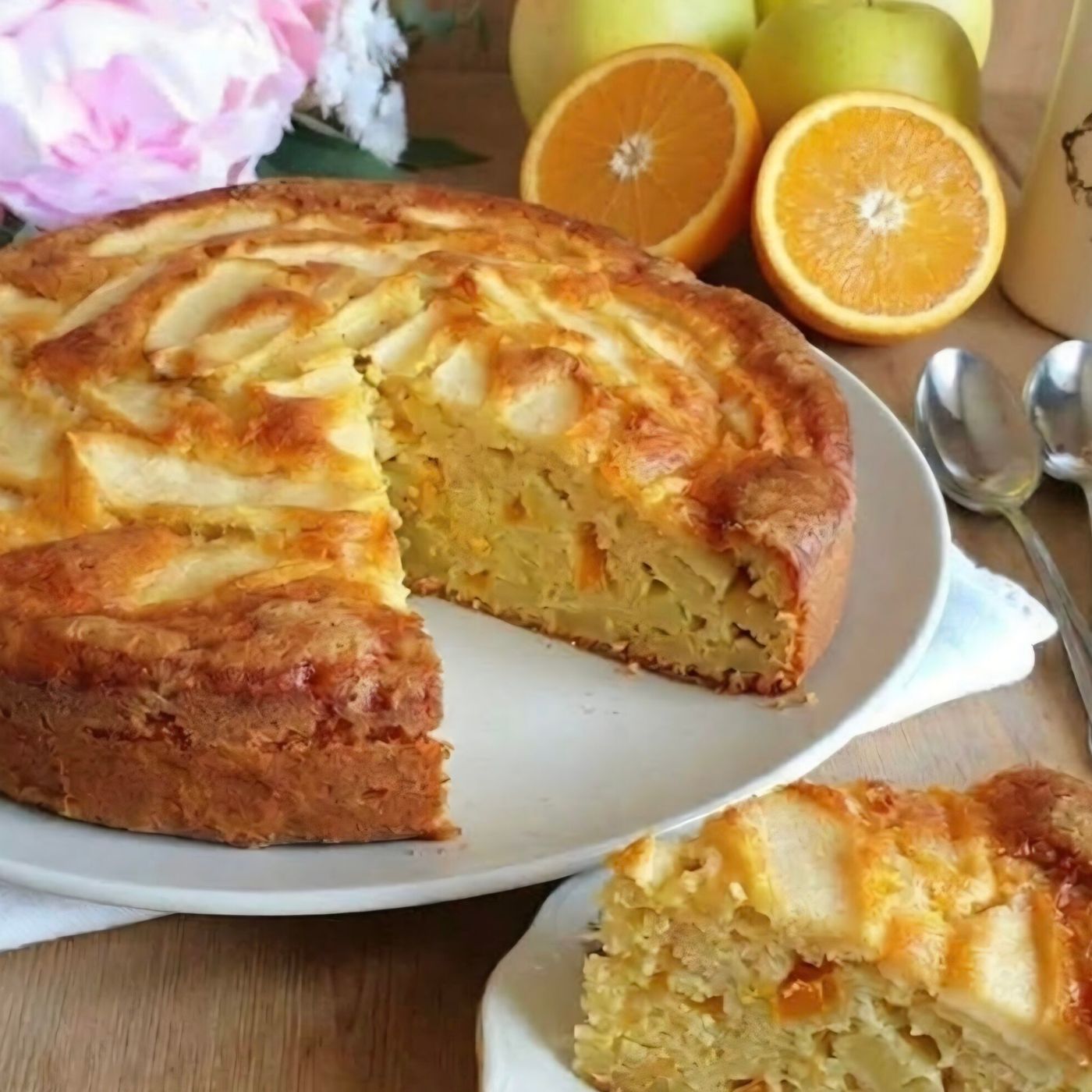 Torta casalinga mele e arancia: dolce ricetta soffice e buonissima