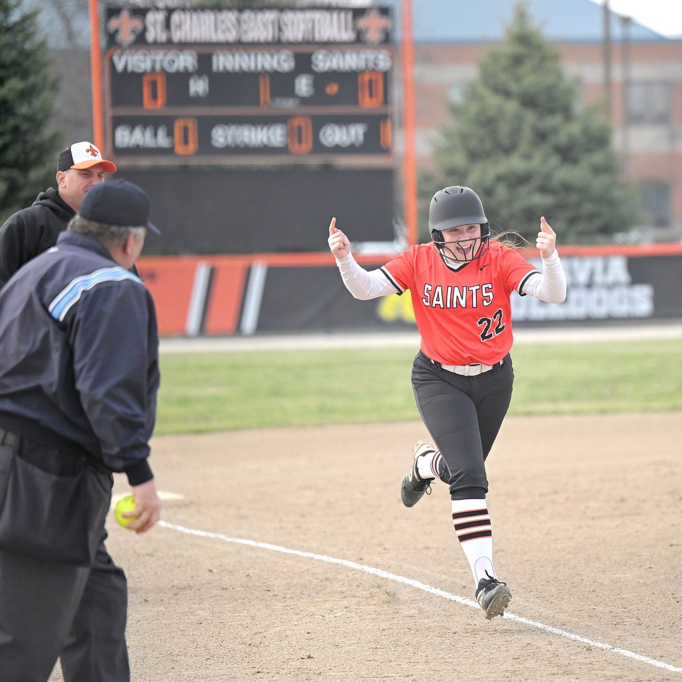 Lexi Majkszak jump-starts offense in 1st inning, leads St. Charles East past Lincoln-Way Central episode artwork