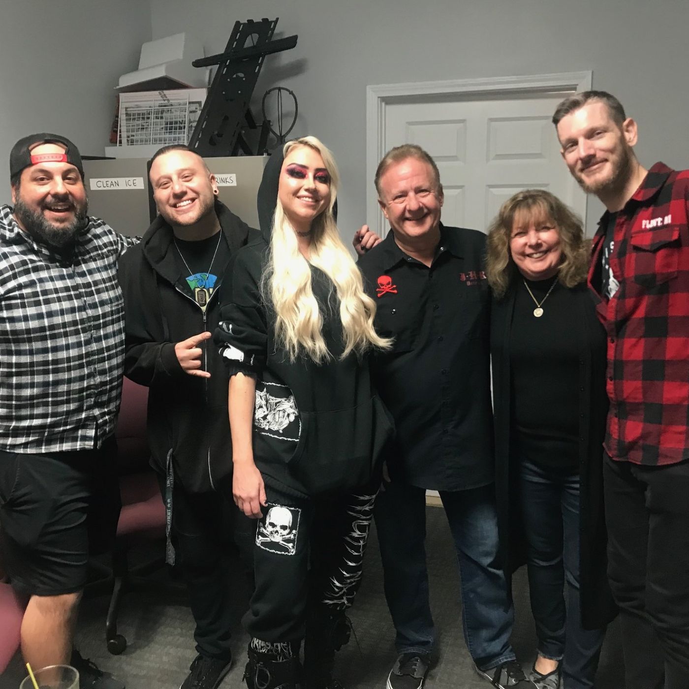 DOUG Talks to CHRISTINA & JOEY from KALEIDO about the New Tunes and the Monsters of Rock Cruise episode artwork