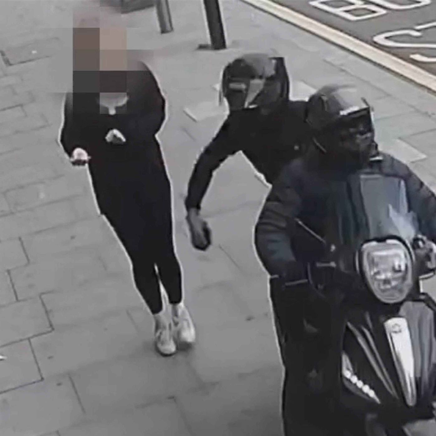 The organised crime groups stealing your phone