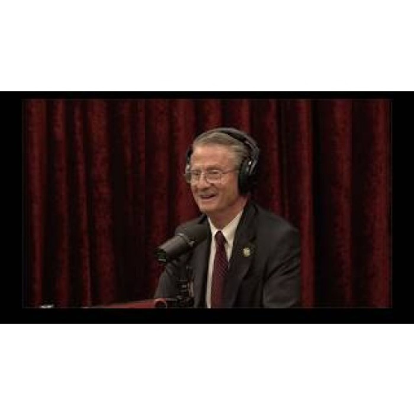Joe Rogan Experience #2495 - Tim Burchett [sKwq7mpBTrY] episode artwork