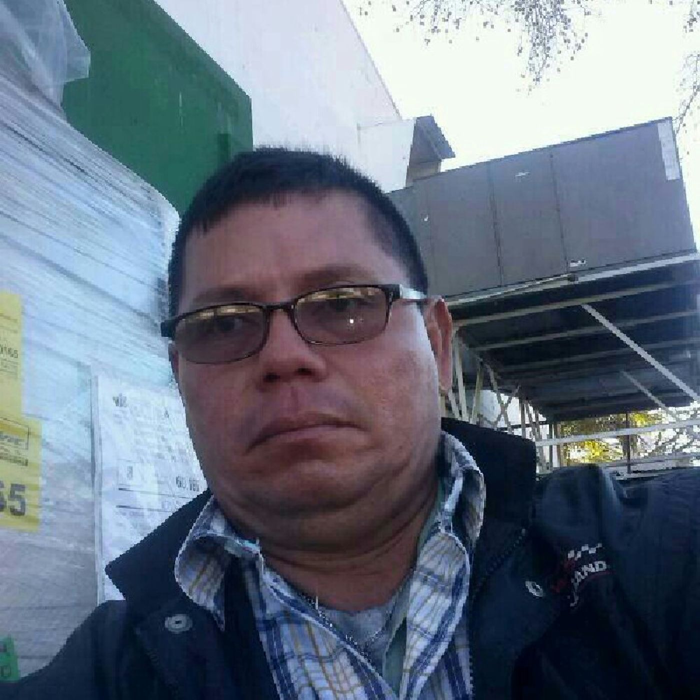 Pistas de Efrain Galdámez Nieto.