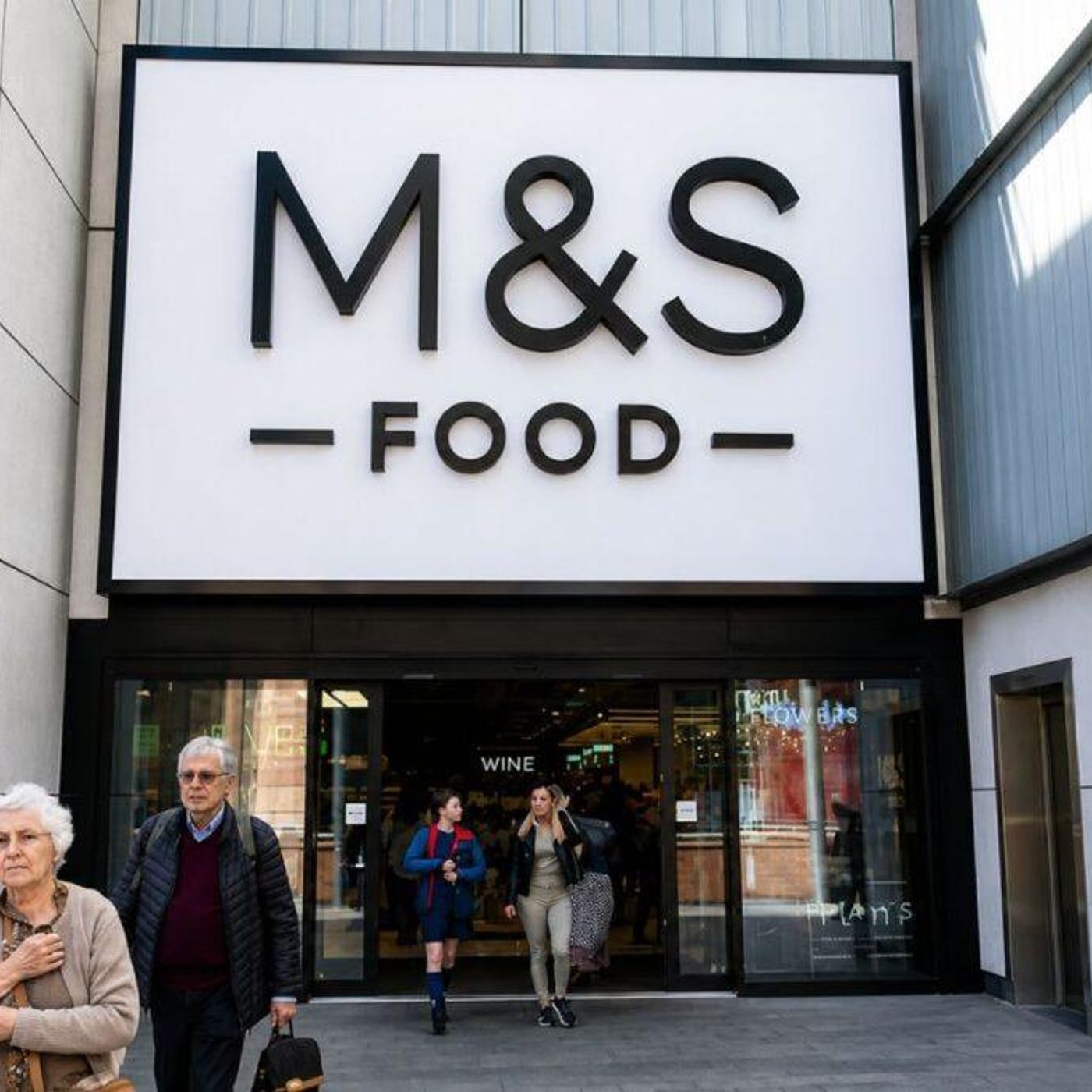 M&S to Close 14 In-Store Cafés Across the UK in 2026
