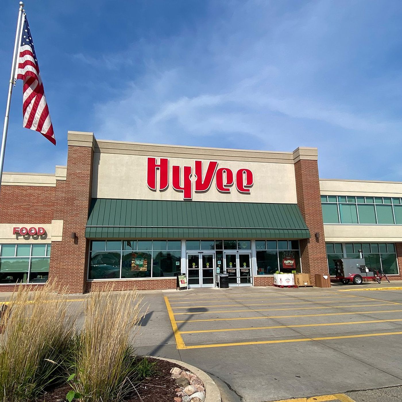 Hy-Vee in Peru has been proud to serve the Illinois Valley for more than 26 years episode artwork