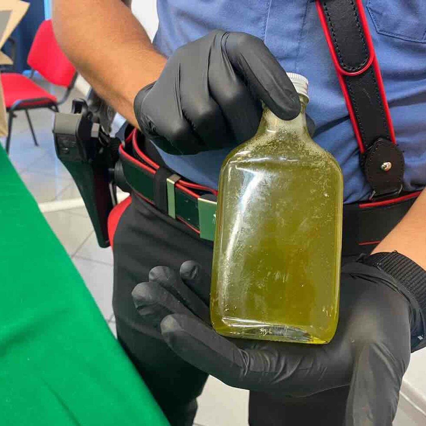 Sant'Antonio Abate: produceva liquore alla marijuana: arrestato