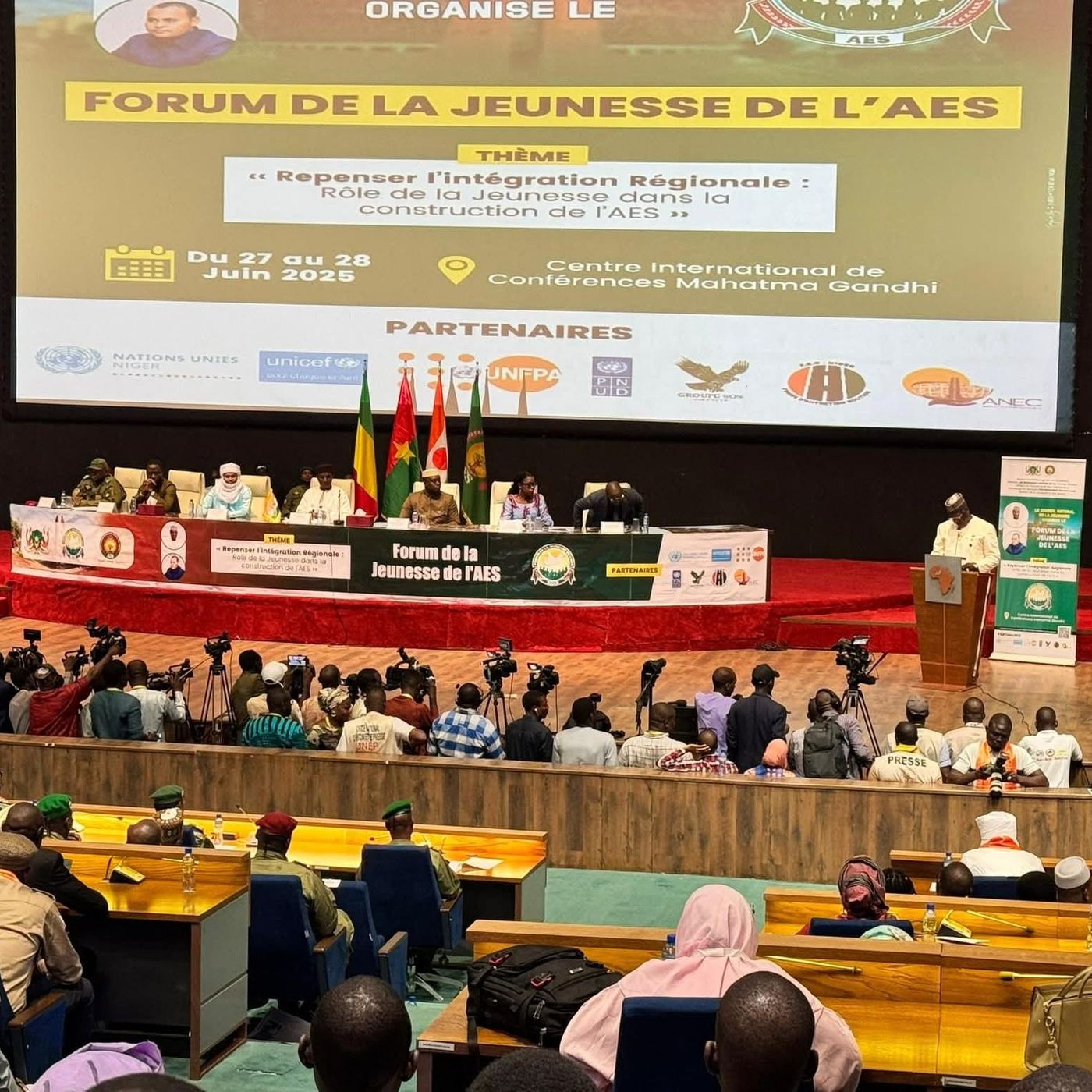 Clôture du premier forum de la jeunesse de la Confédération des États du Sahel (Semaine sur kalangou) episode artwork