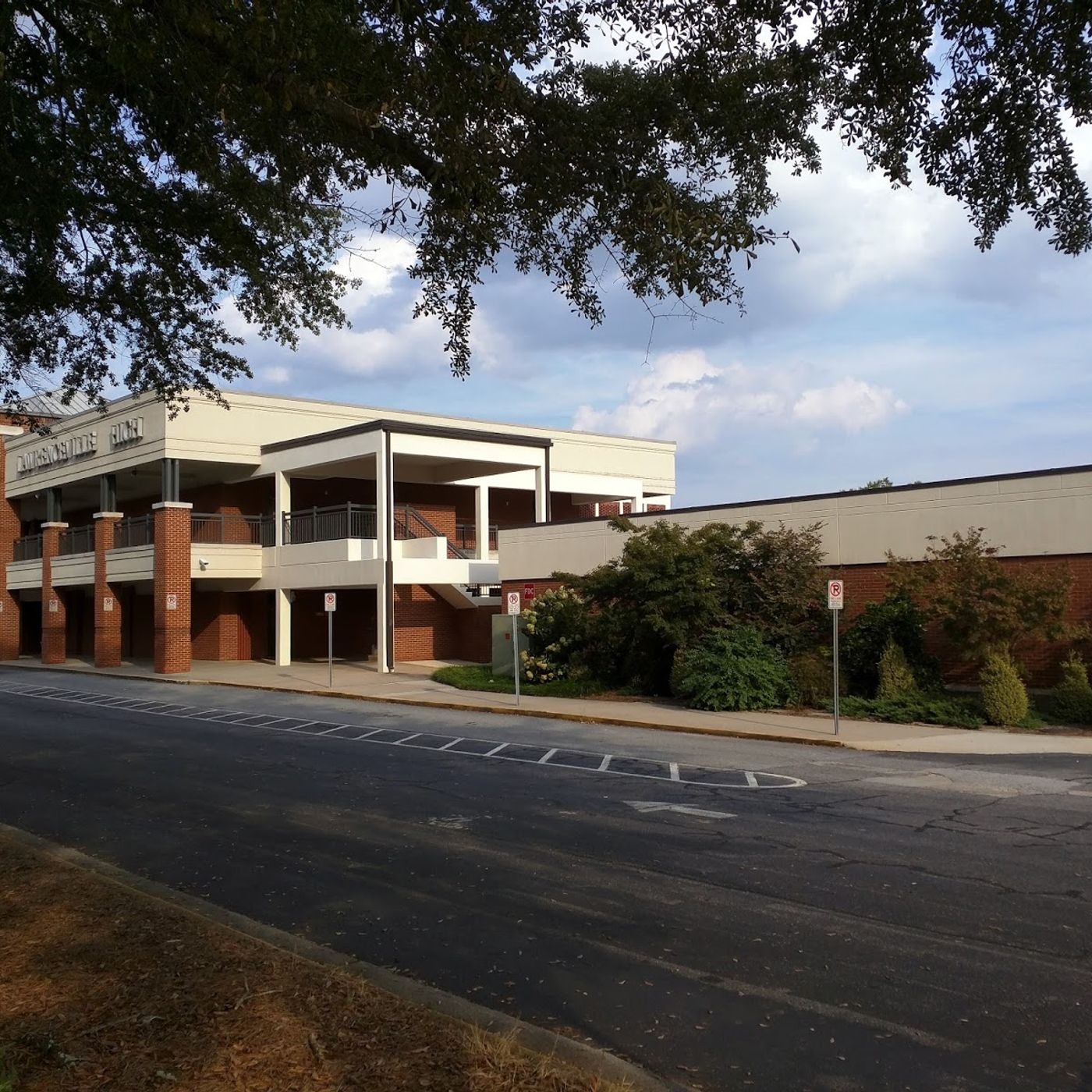 EP: 105 Central Gwinnett High School Will Become A School Within A School