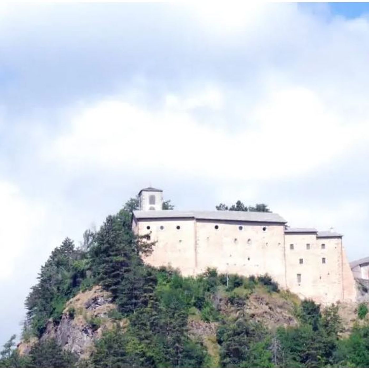 Il borgo di Rocca Pelago, sede dell'elisir di lunga vita? episode artwork