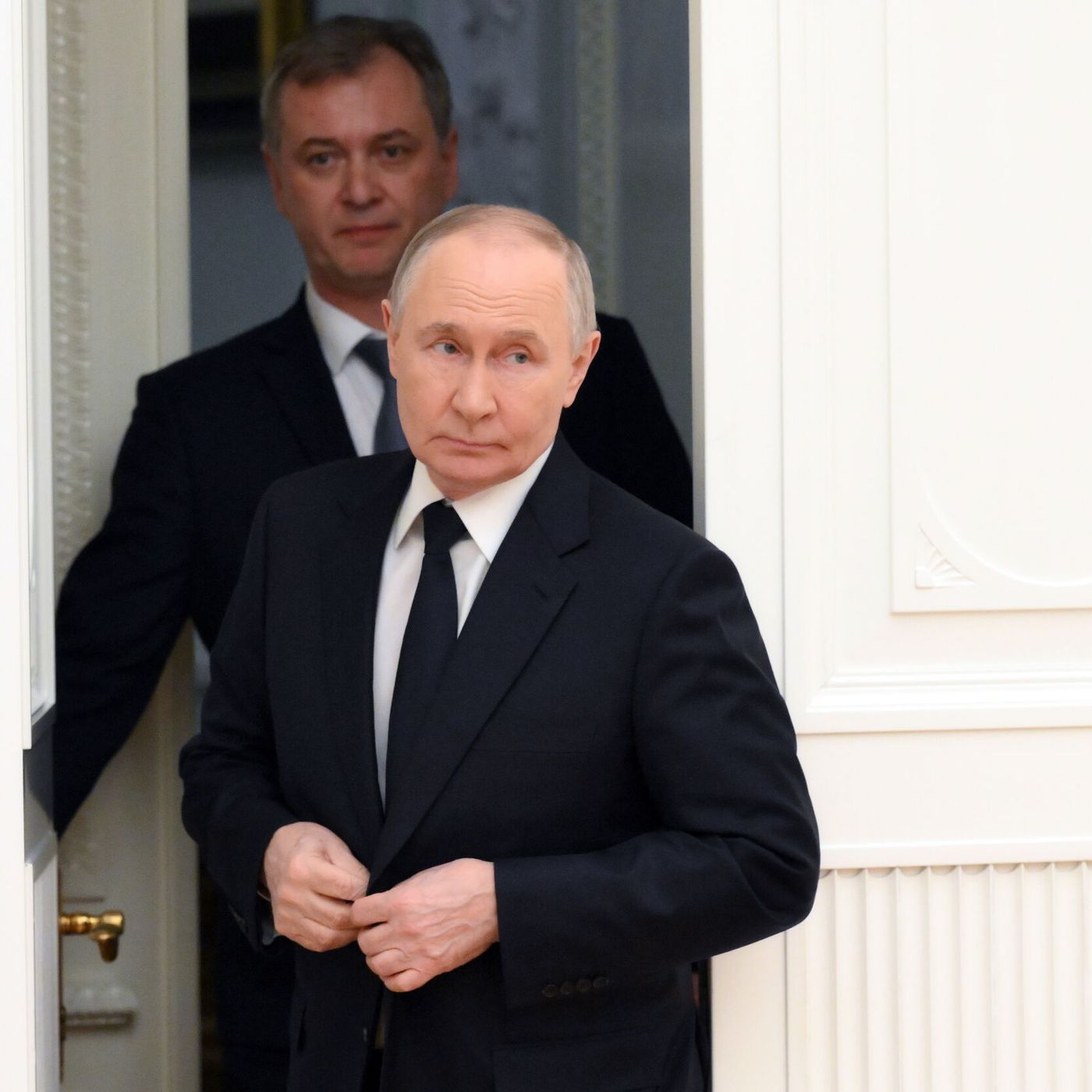 Noticias La Trinchera. Rusia colabora con Irán para localizar buques y aviones de EEUU