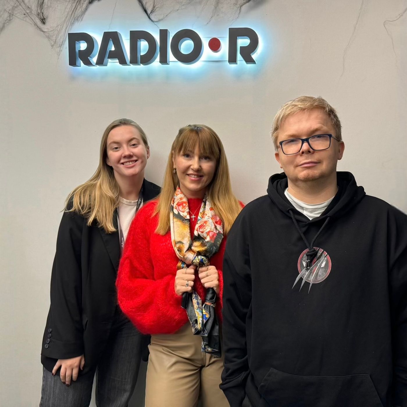 В эфире RADIO•R — Ольга Дзинаявичене, королева массажа Кобидо, который помогает выглядеть моложе episode artwork