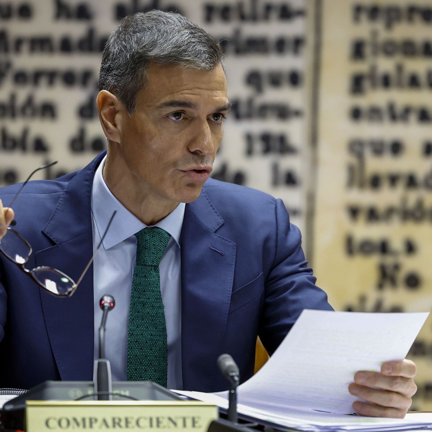 Editorial de Llamas. Sánchez no responde, Sánchez esquiva