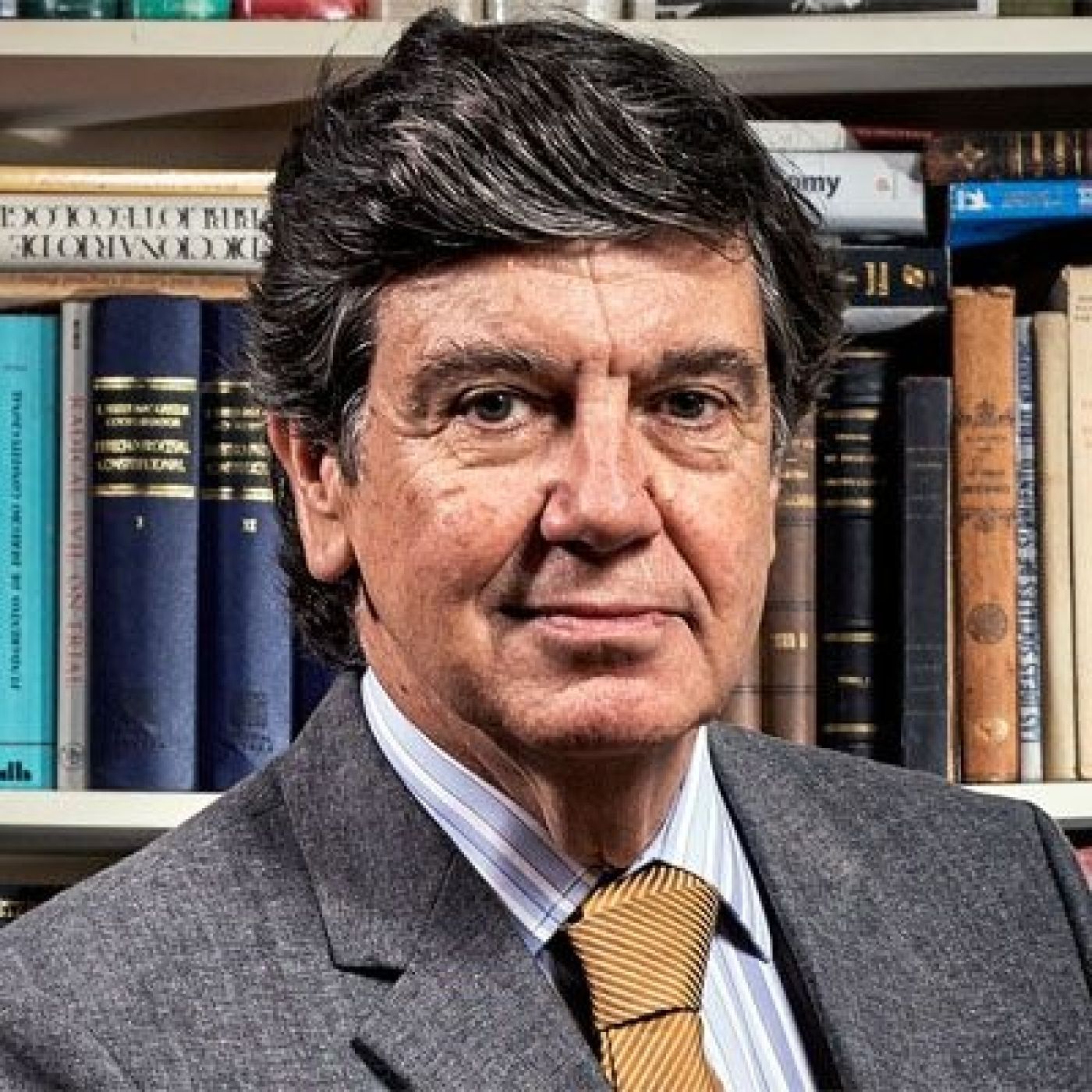 Dr. Juan Vicente Sola, Constitucionalista La Bisagra episode artwork