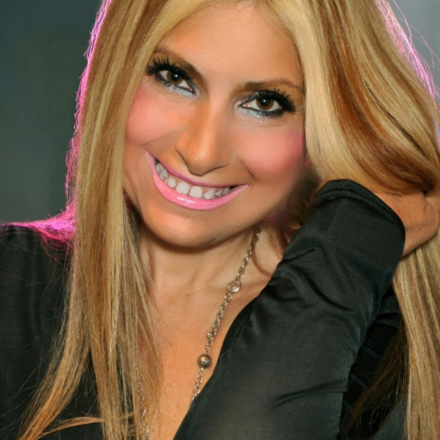 The amazing multi-talented Natalie Peri is my very special guest! episode artwork