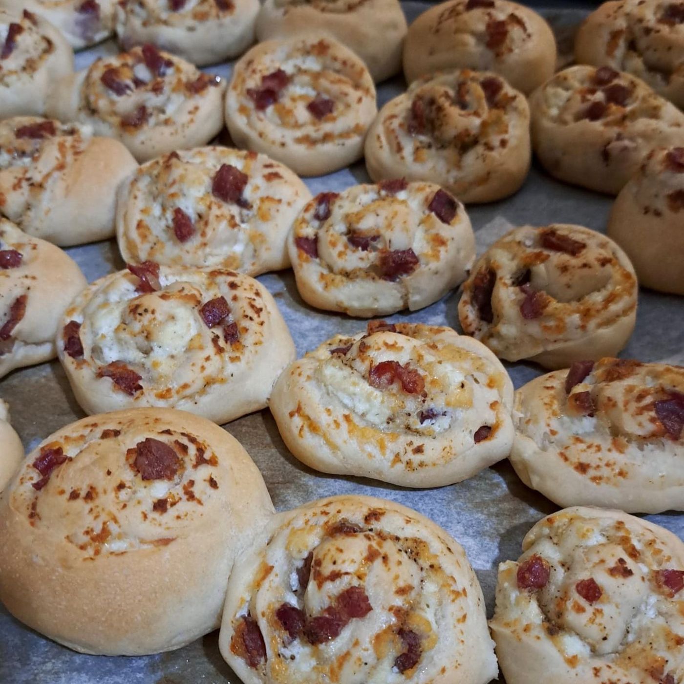 Baci di pizza con ricotta e salame - ricetta con lievito madre episode artwork