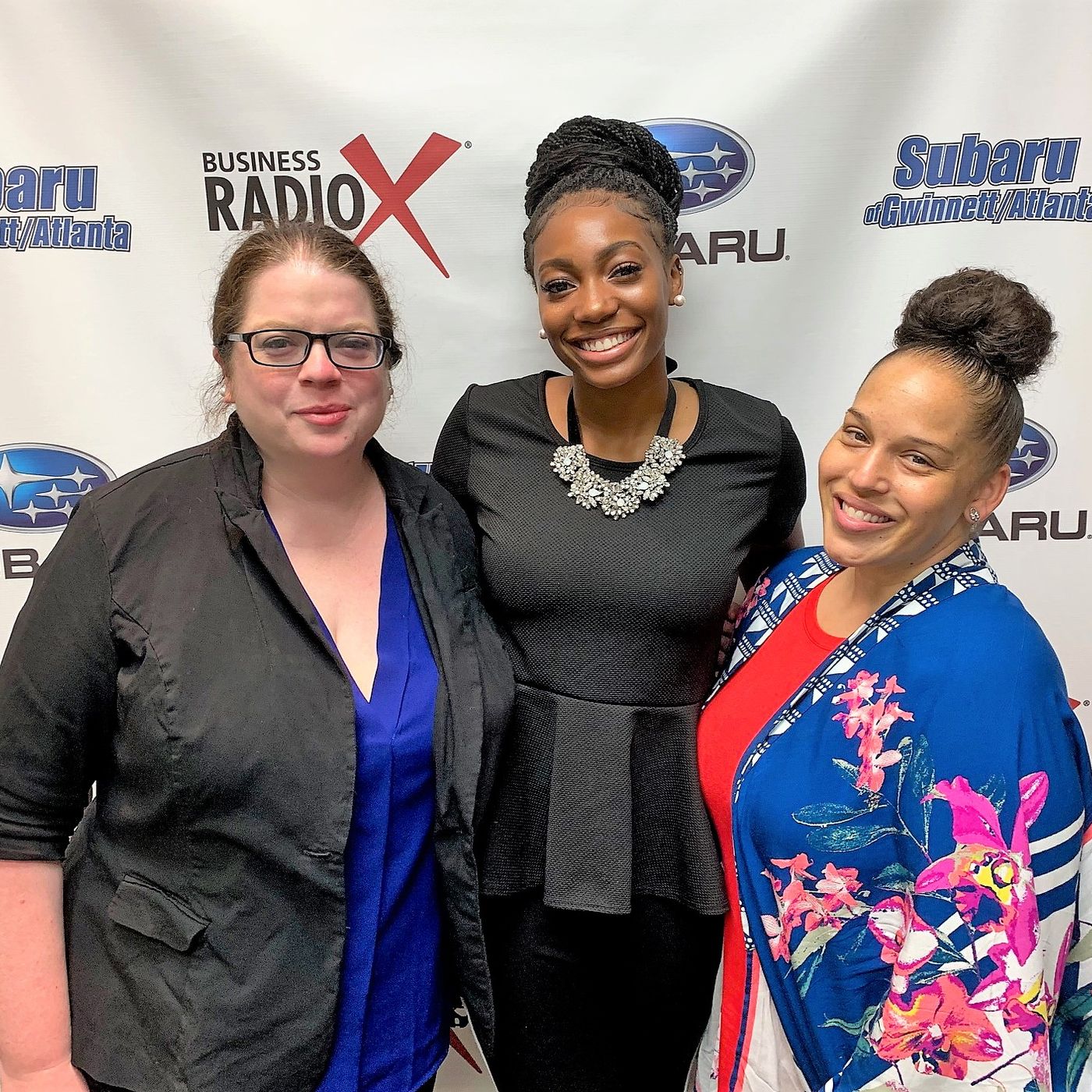 Amadi Brooks with the Atlanta Hawks and Nona Jones Star Legg with Bahama Breeze Island Grille – Duluth episode artwork