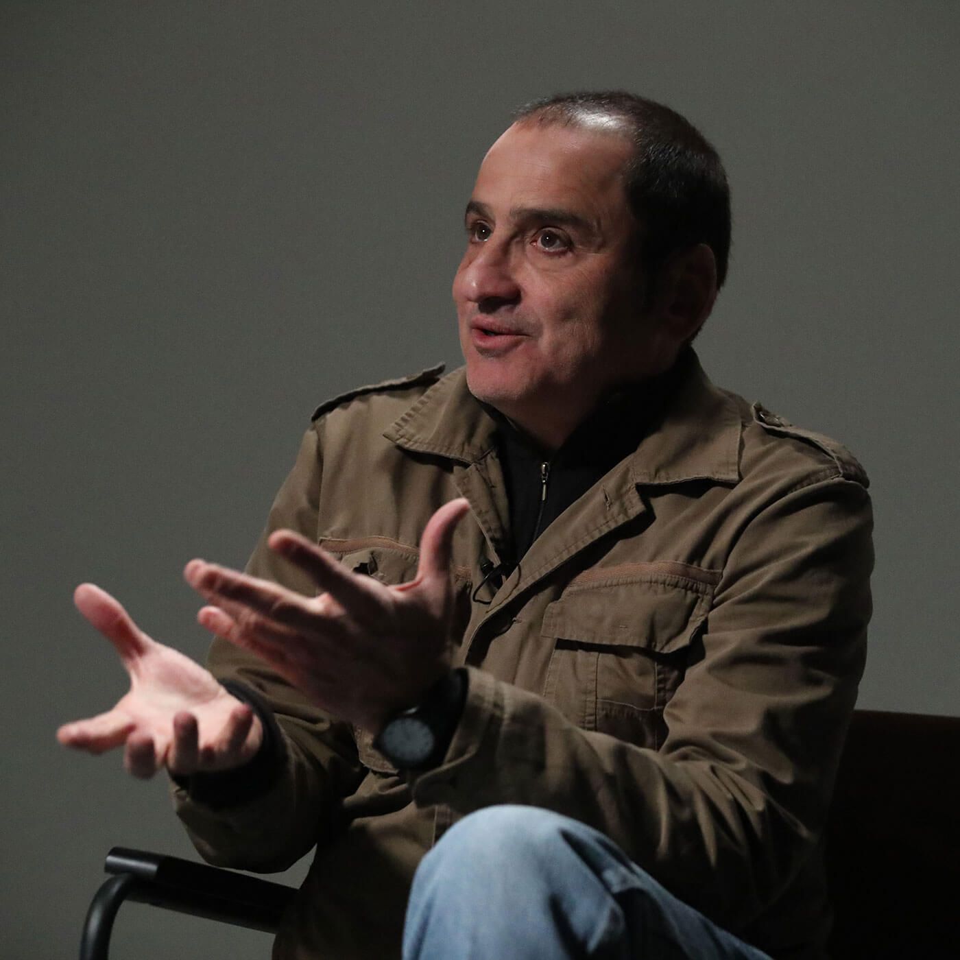 Robinson Díaz, un actor virtuoso y exitoso de Colombia episode artwork