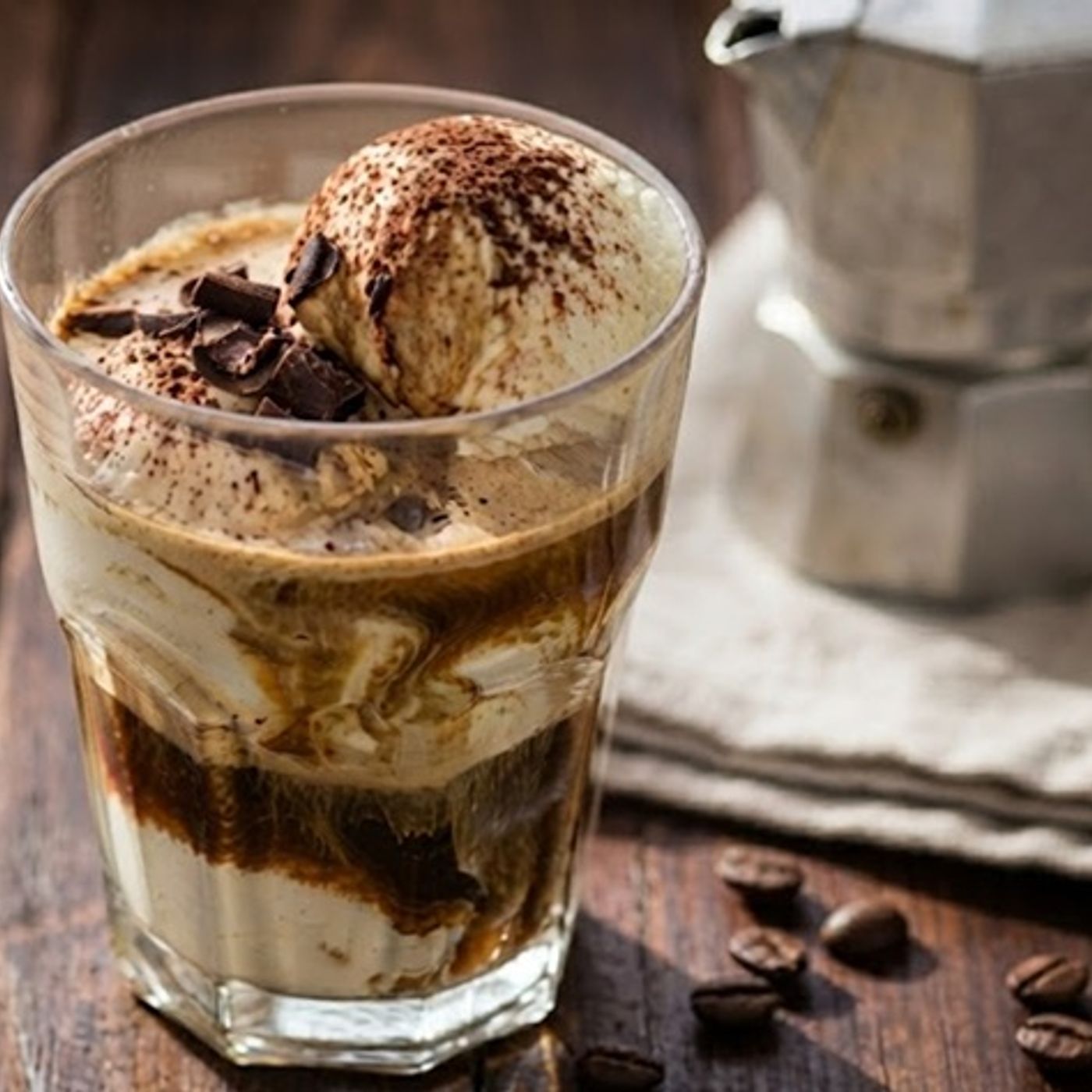 Affogato al caffè perfetto: la ricetta e il trucco per non farlo sciogliere subito