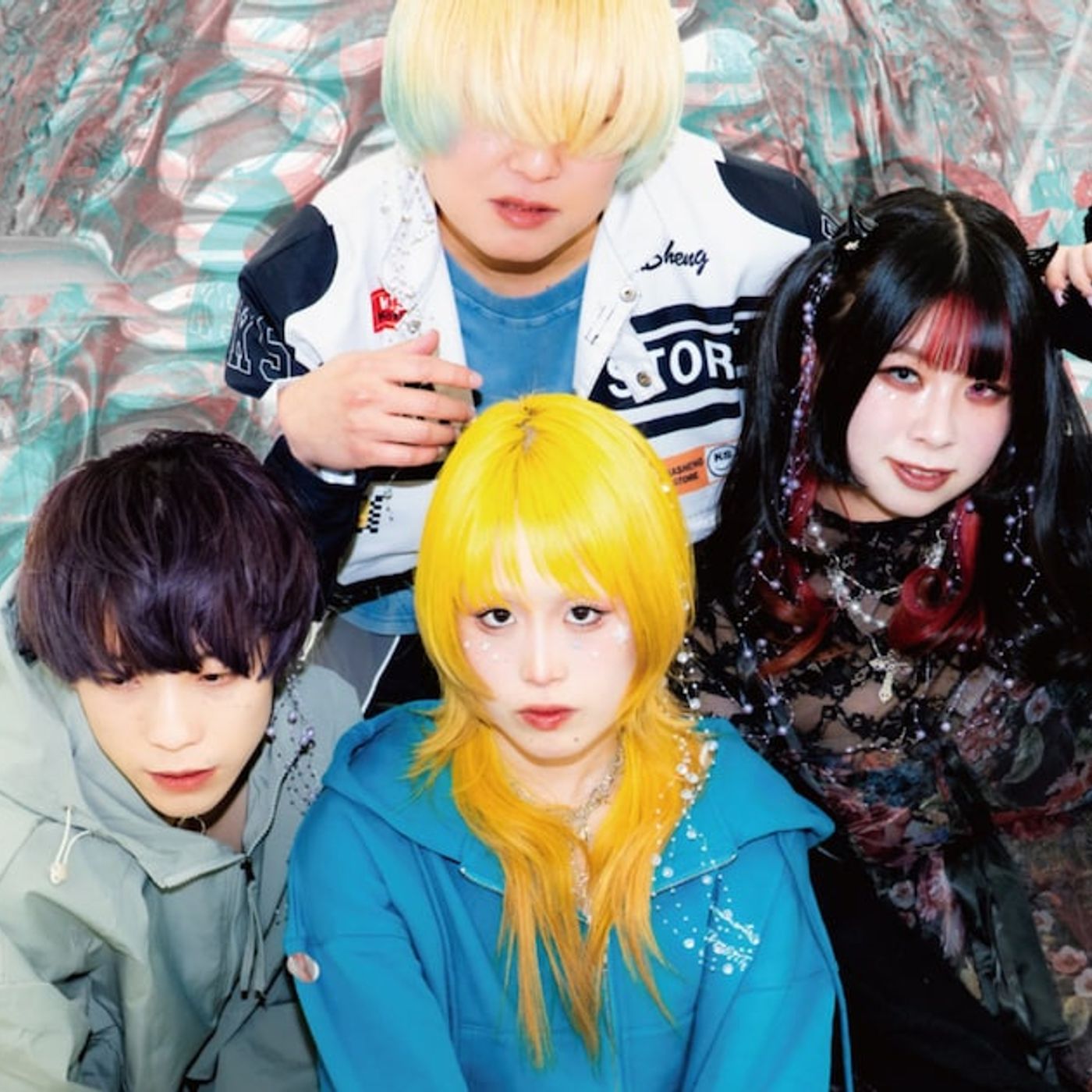 大阪府豊中市発バンド・Romansquallが新曲「Queeeen」リリース、自主企画ライブのチケット代は1000円（コメントあり） - 音楽ナタリー episode artwork