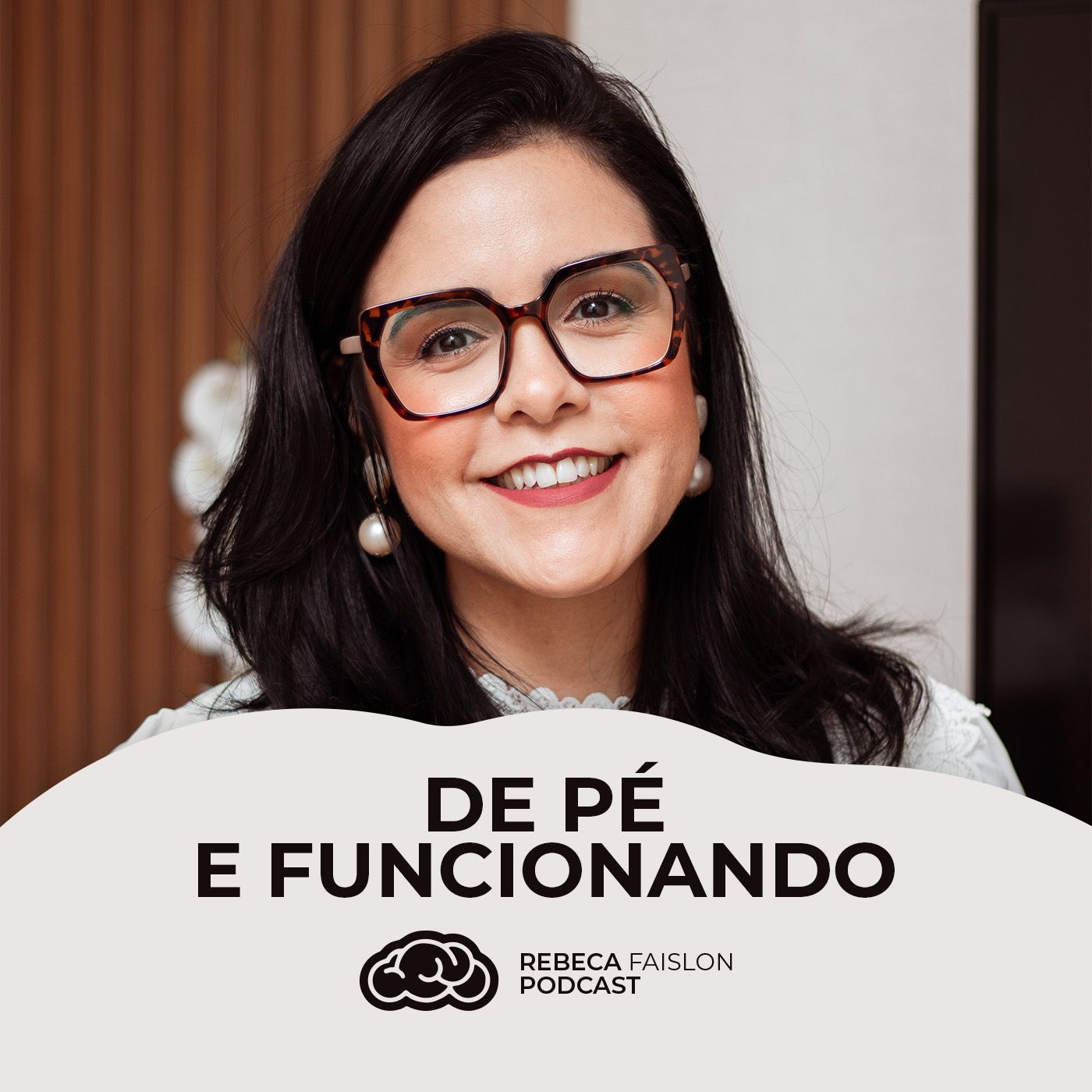 De Pé e Funcionando