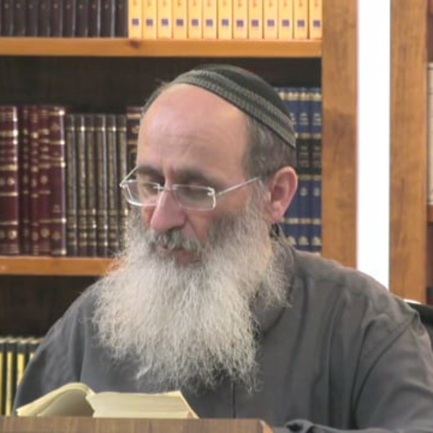 ירידת יוסף למצרים – המקום הנמוך ביותר שאפשר לרדת אליו | הרב אורי עמוס שרקי episode artwork