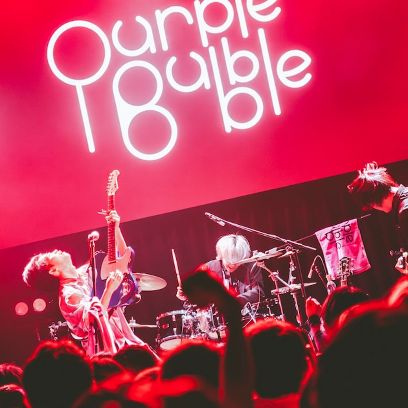 PURPLE BUBBLE、結成2周年公演でメジャーデビュー発表「心に触れる音楽を作りたくて走ってきた」（ライブレポート） - 音楽ナタリー episode artwork