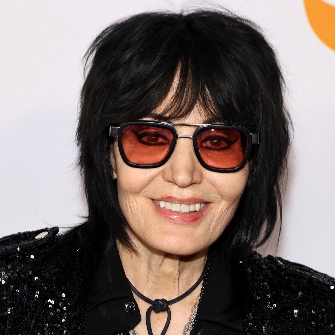 Joan Jett cancels tour dates due to “healing process” after surgery episode artwork
