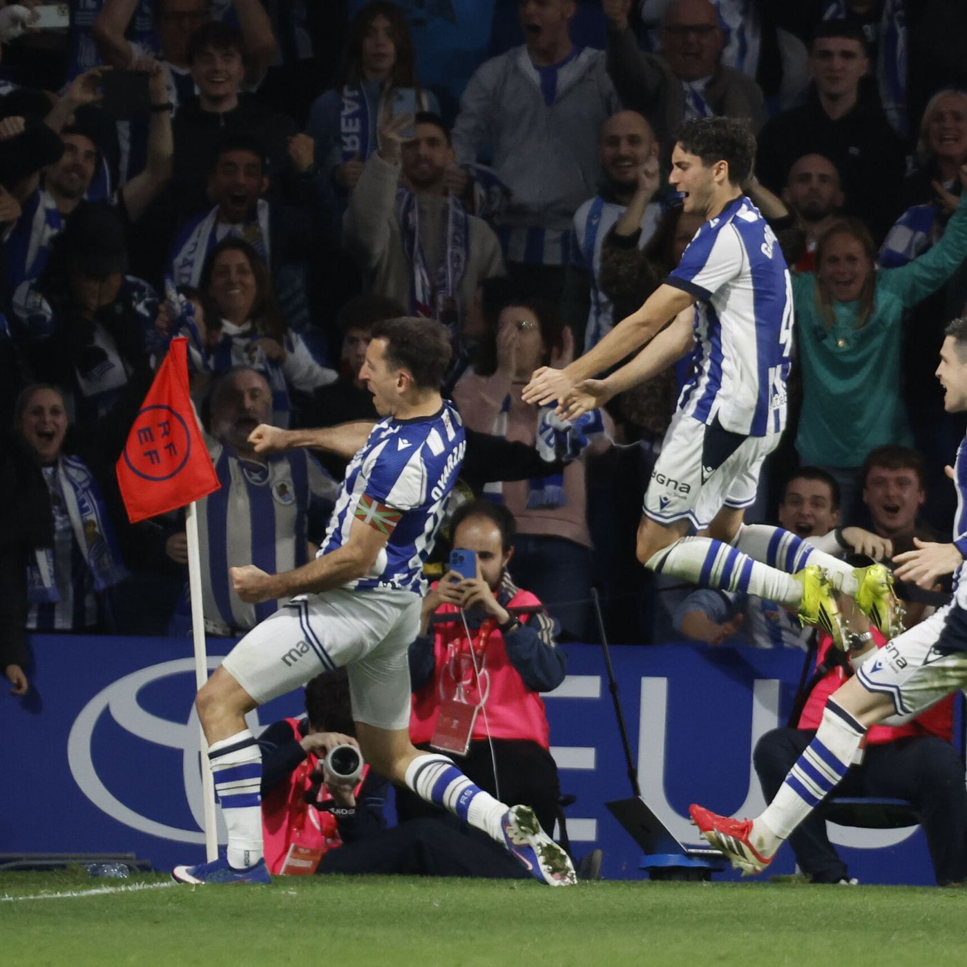 Las Noticias de La Mañana: Pitada al himno de España y cánticos proetarras en la final de Copa