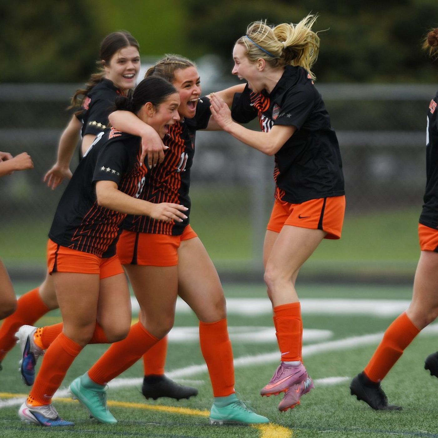 St. Charles East takes down St. Charles North; Geneva surges past Batavia in Tri-Cities Night