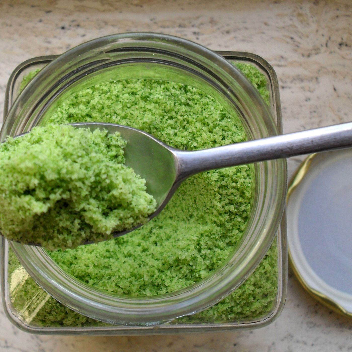 Sale aromatizzato alle erbe