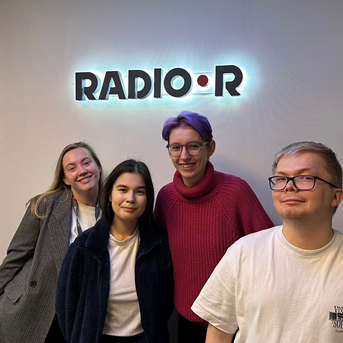 В эфире RADIO•R — Катерина и Каролина, недавно отпраздновавшие свою свадьбу: «У нас очень хороший уровень коммуникации между нами» episode artwork