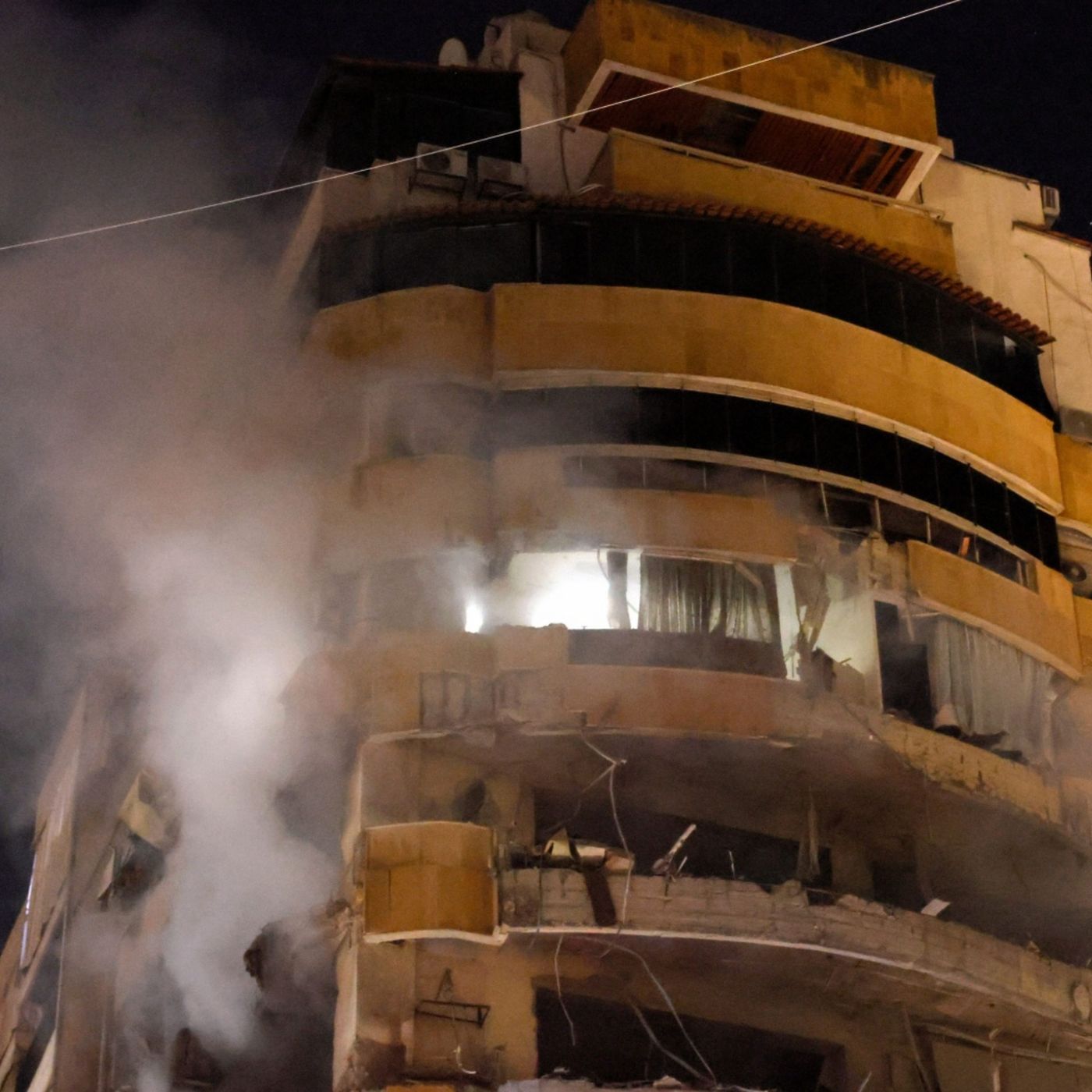 Deadly Israeli strikes hit central Beirut episode artwork