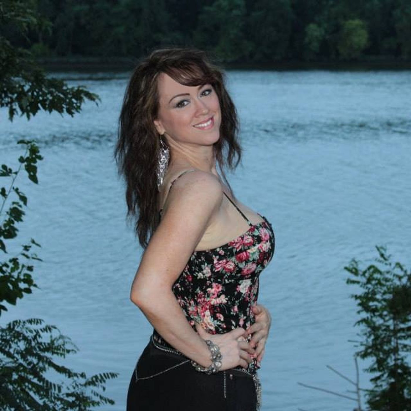 Coffee Chat Features: Sharon Lia of the Sharon Lia Band episode artwork