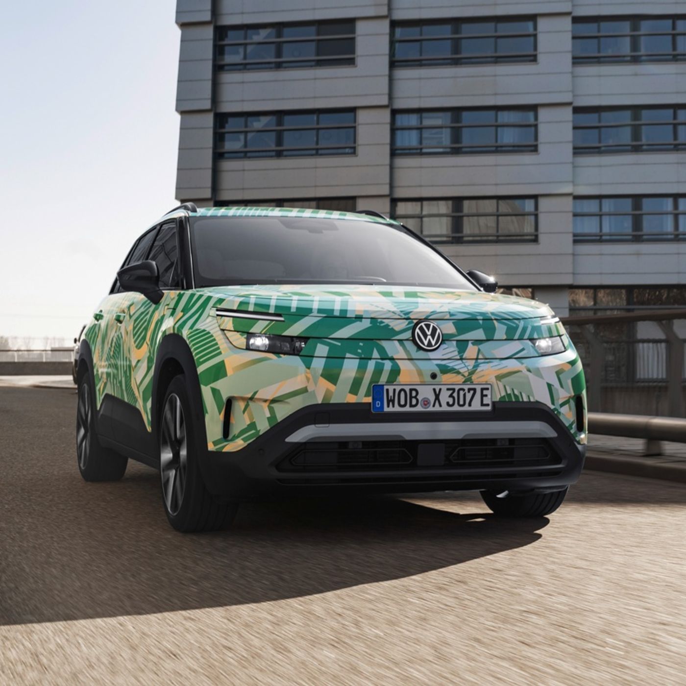 Volkswagen ID. Cross - Il SUV elettrico compatto economico da 28.000 euro arriva nel 2026 episode artwork