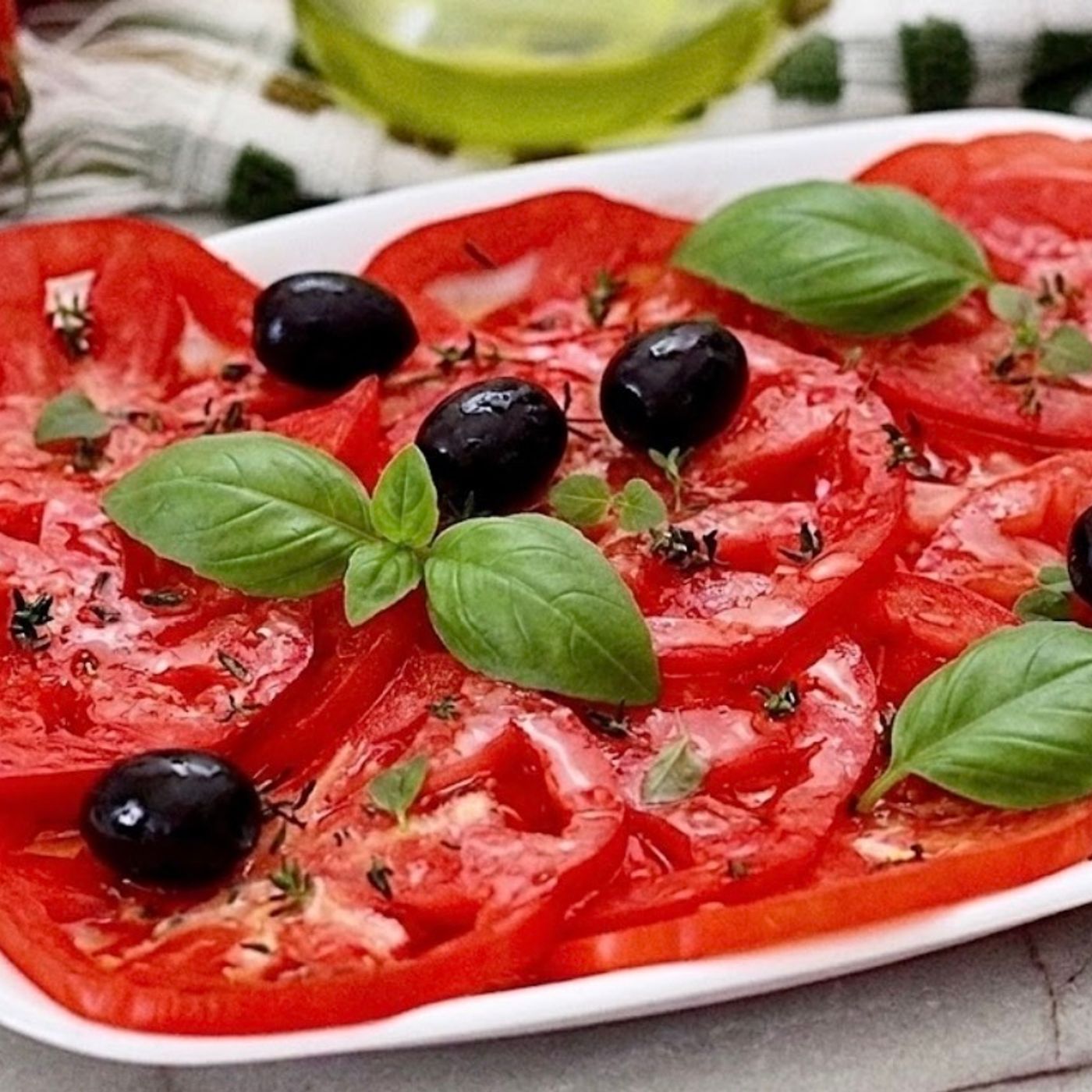 Evito i fornelli, e' fresco e veloce, carpaccio di pomodori alla ligure. episode artwork