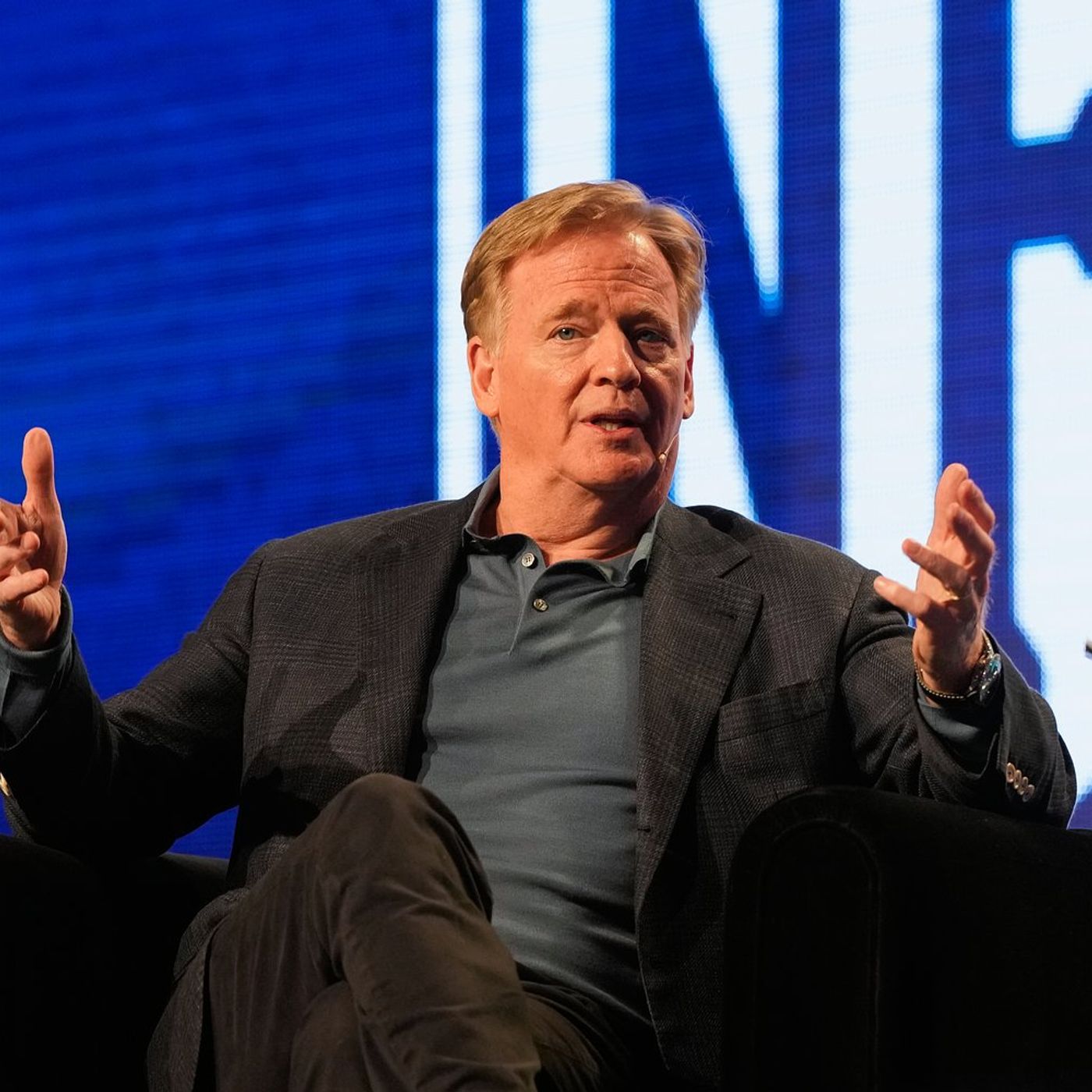 Pritzker, Illinois leaders meet with NFL’s Roger Goodell as Bears continue pursuit of new stadium