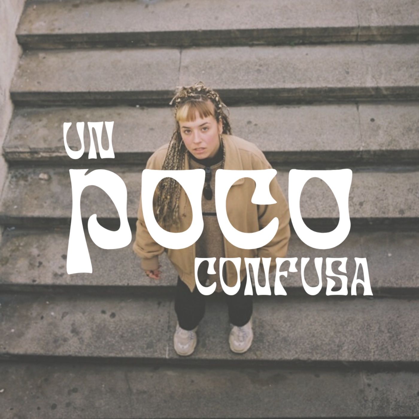 un poco confusa