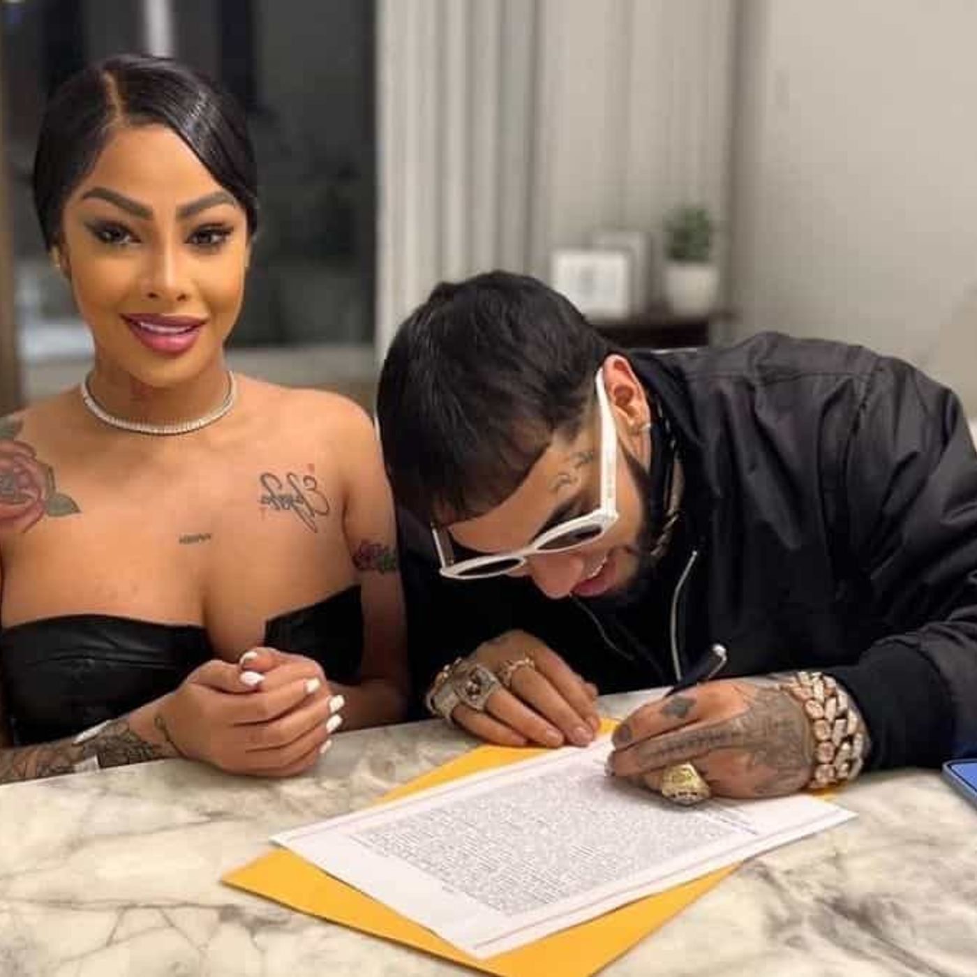 YAILIN LA MAS VIRAL Y ANUEL AA SE DIVORCIAN episode artwork
