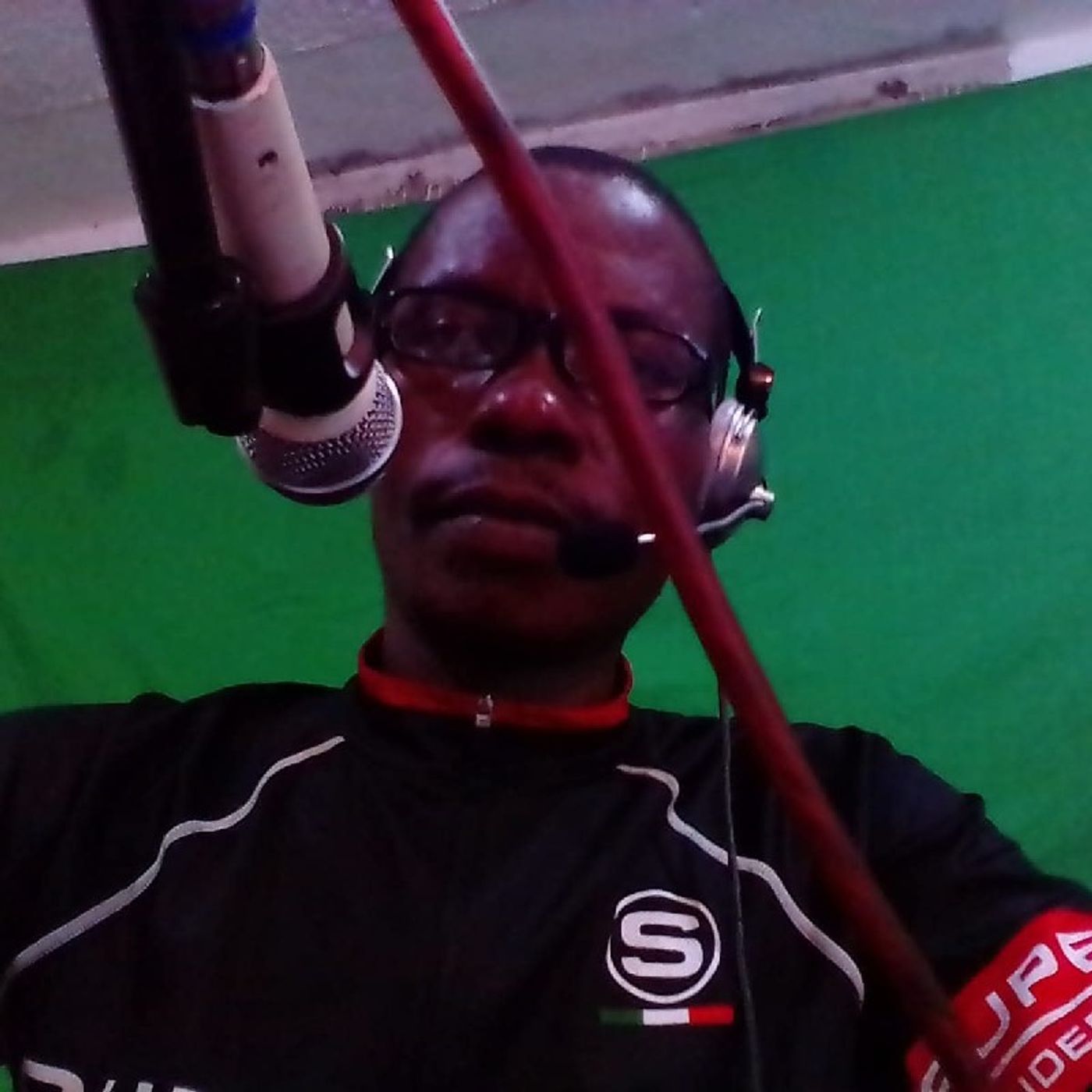 hon wefafa on tfm . Air 96.4 tororo fm