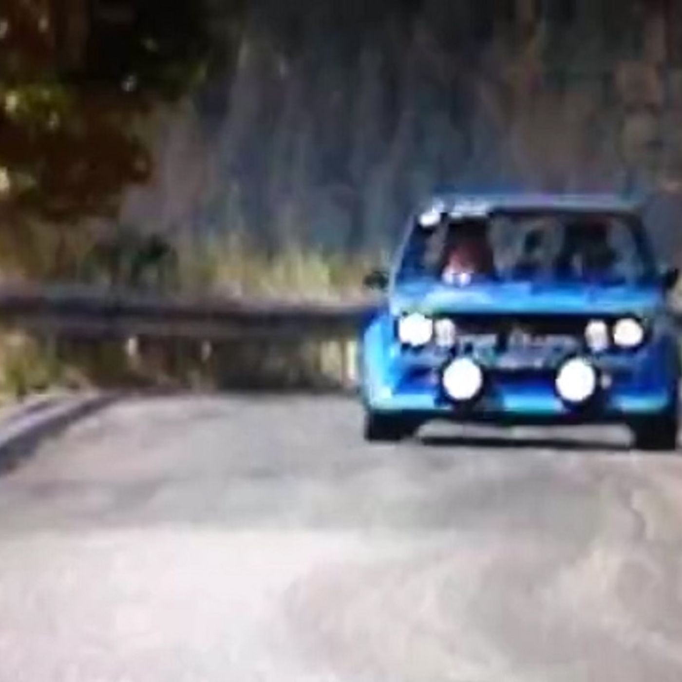 Mille Miglia, l'odontoiatria in corsa cover art