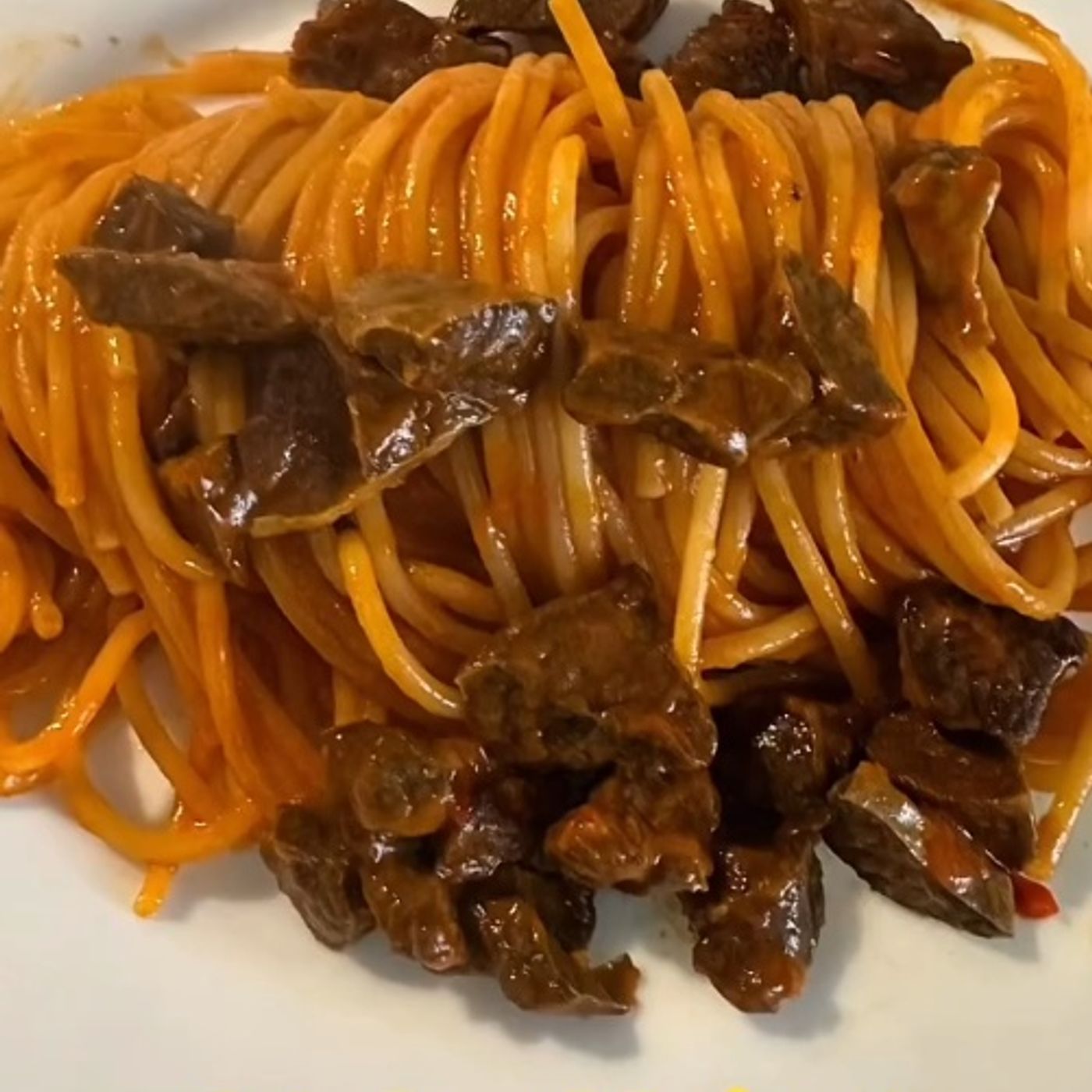 Spaghetti co’ Suffritt’ Napoletani: Ricetta Tradizionale della Cucina Povera episode artwork