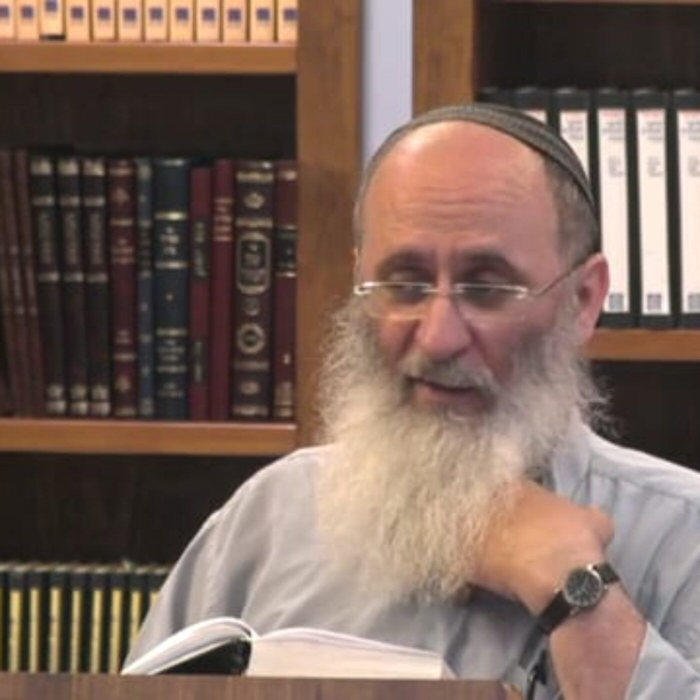 מהו הקו המנחה את יעקב בברכותיו לבניו ? | הרב אורי עמוס שרקי episode artwork