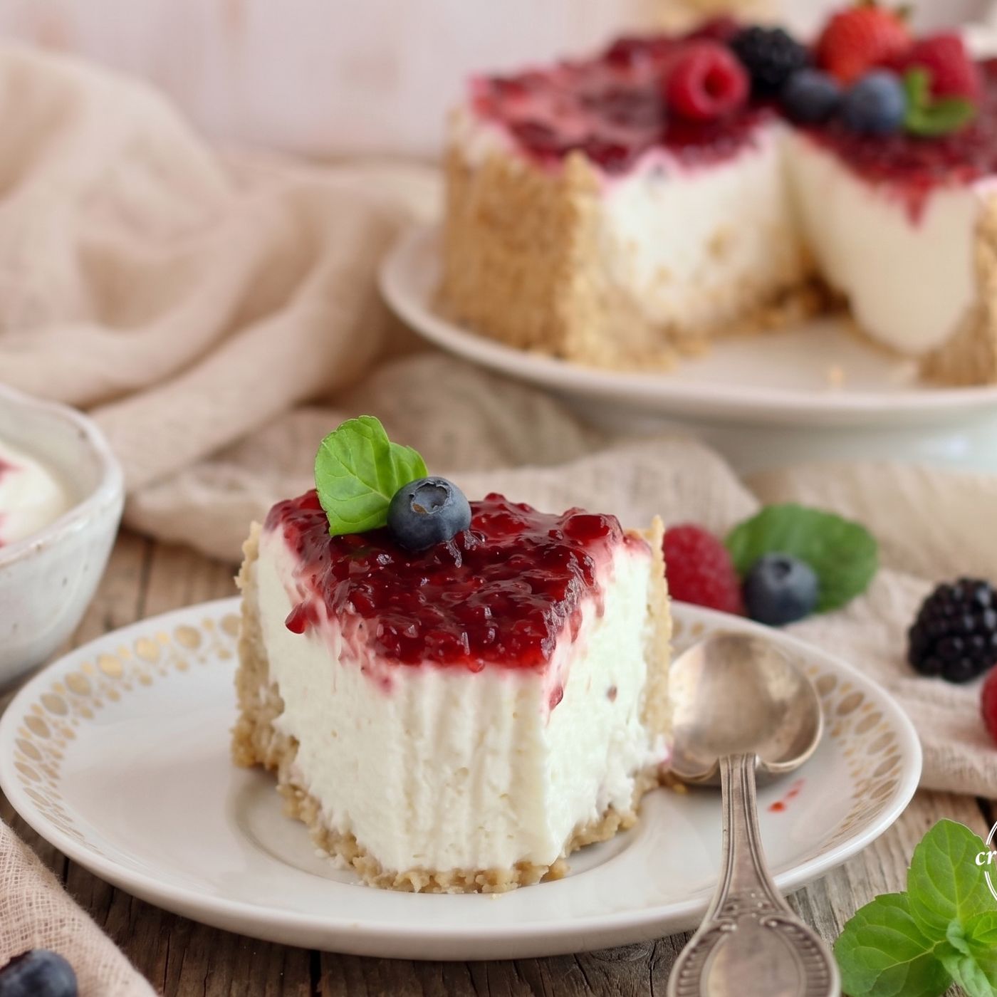Torta allo yogurt senza cottura: la ricetta facile, fresca e super cremosa episode artwork