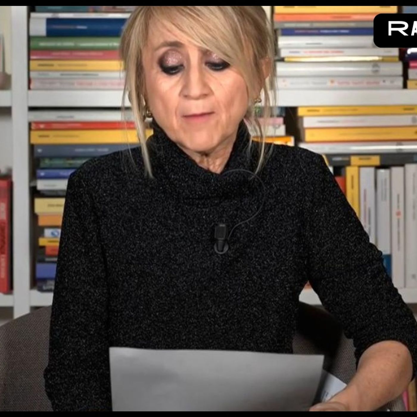 La Letterina di Luciana Littizzetto alla Sanità a Che Tempo Che Fa del 23.02.2025 Commento Radio Puggini episode artwork