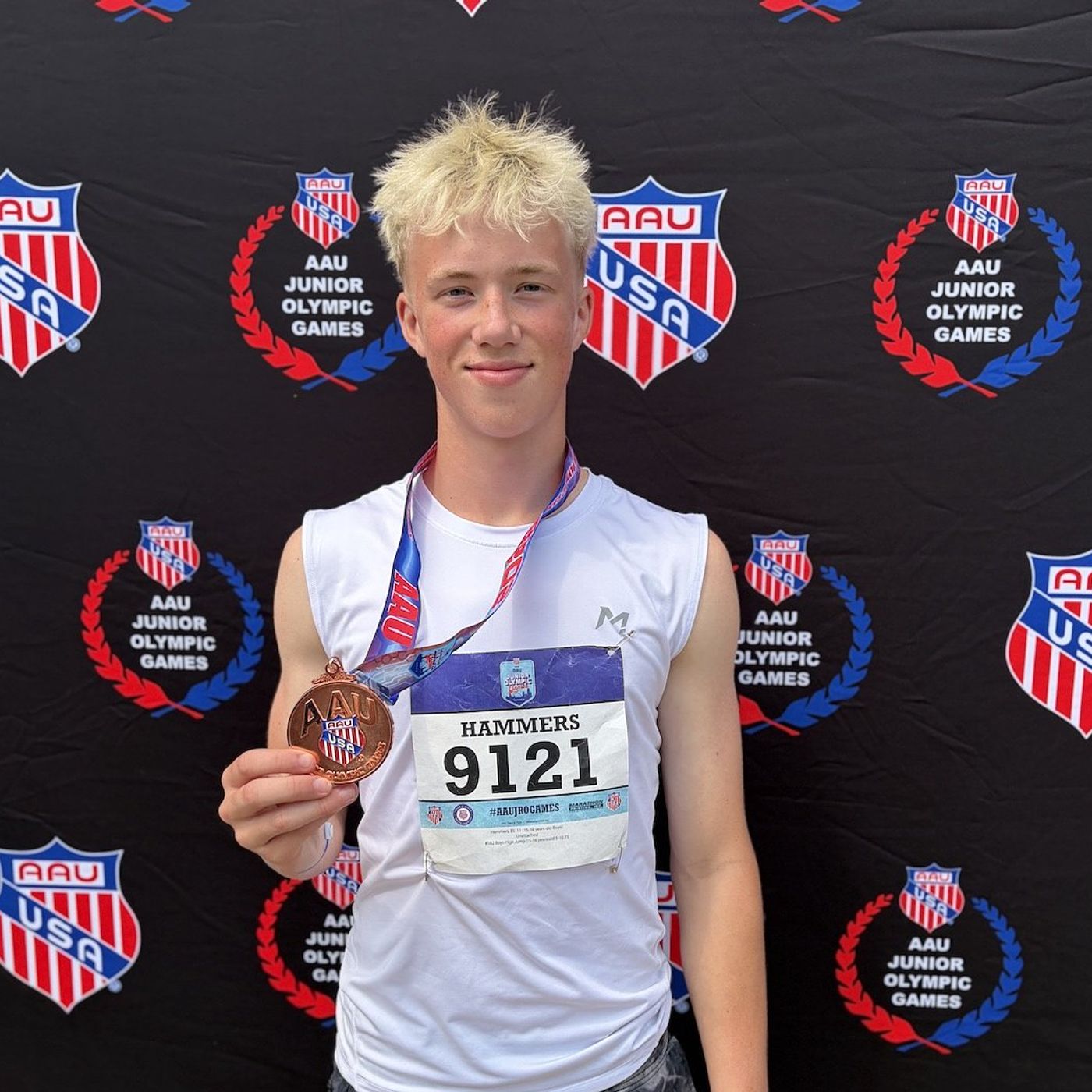La Salle-Peru’s Eli Hammers places 8th in high jump at Junior Olympics episode artwork