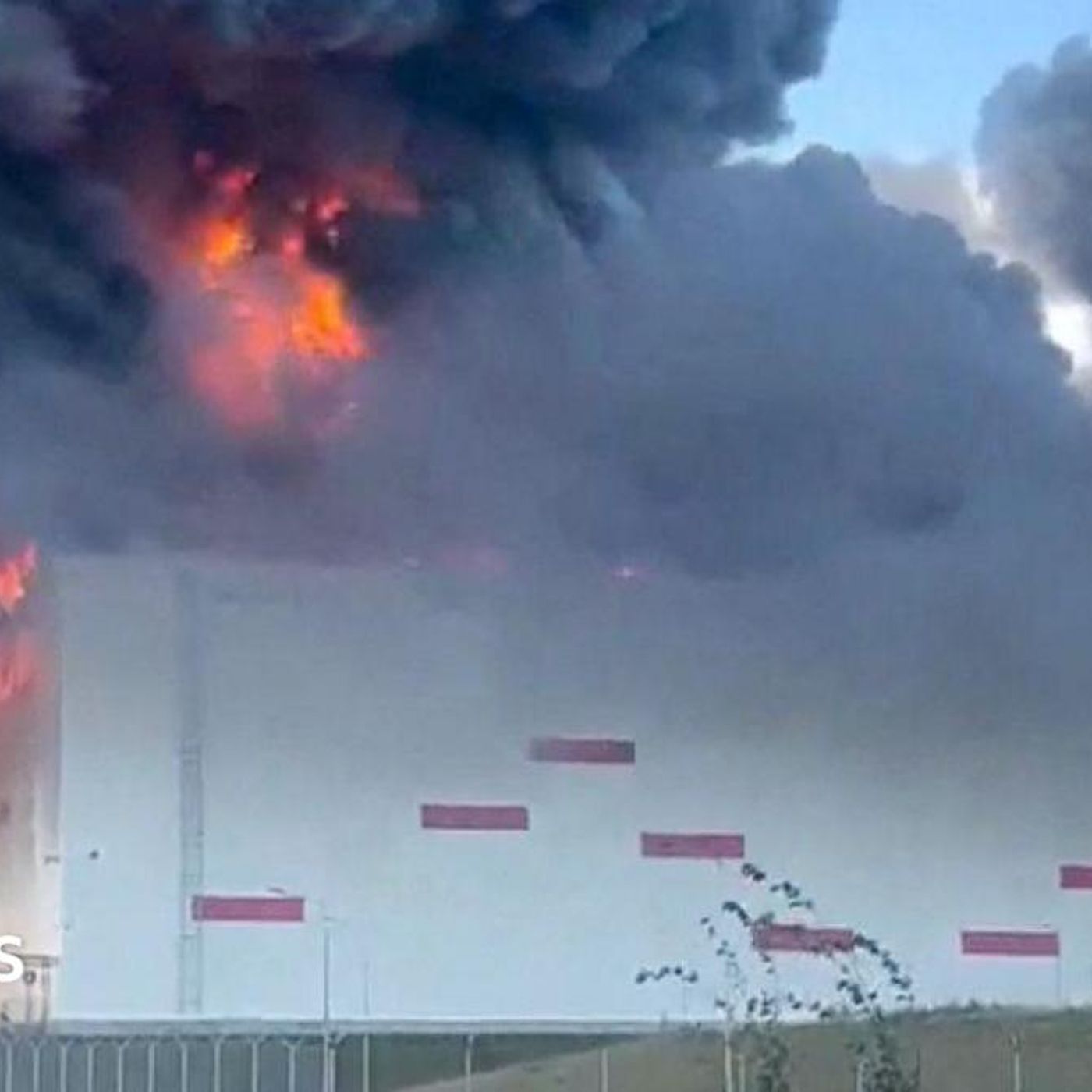 Five dead in Moscow region as Ukraine continues warehouse strikes episode artwork
